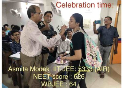 Asmita Modak IIT JEE 5333(AIR) NEET(626) WB-JEE(64)